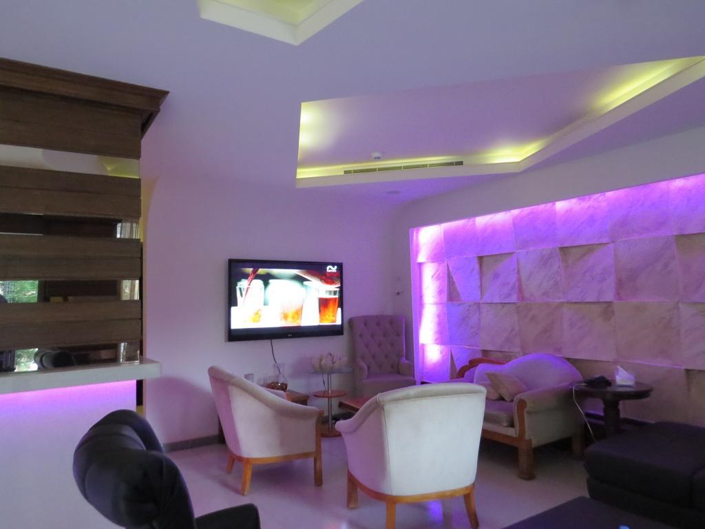 Le Noble Hotel Zouk El Kharab Exterior foto
